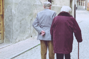 frio y personas mayores